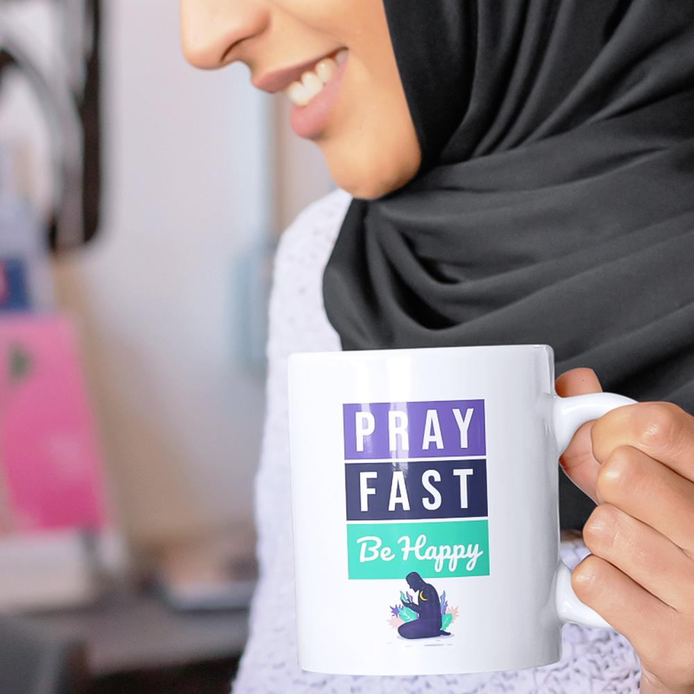 Beginne deinen Tag mit Bismillah! Entdecke islamische Tassen mit stilvollen Kalligraphien, Qur'an-Versen und inspirierenden Motiven – ideal als Geschenk.  