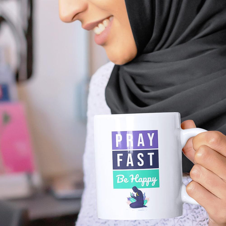 Beginne deinen Tag mit Bismillah! Entdecke islamische Tassen mit stilvollen Kalligraphien, Qur'an-Versen und inspirierenden Motiven – ideal als Geschenk.  